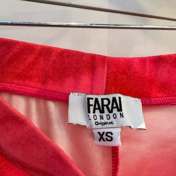 Farai London crop top and matching pants #groovy - Picture 5 of 5